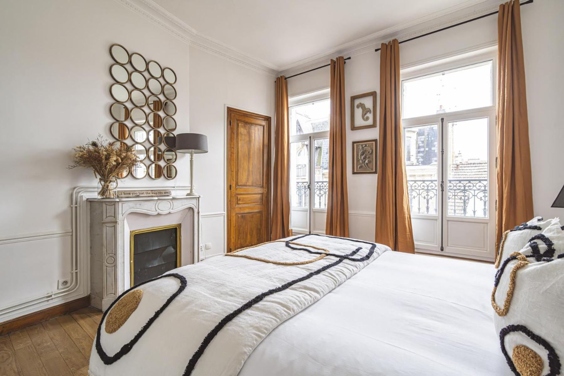 Ferienwohnung L'Elegance Vue Parc Reims Exterior foto